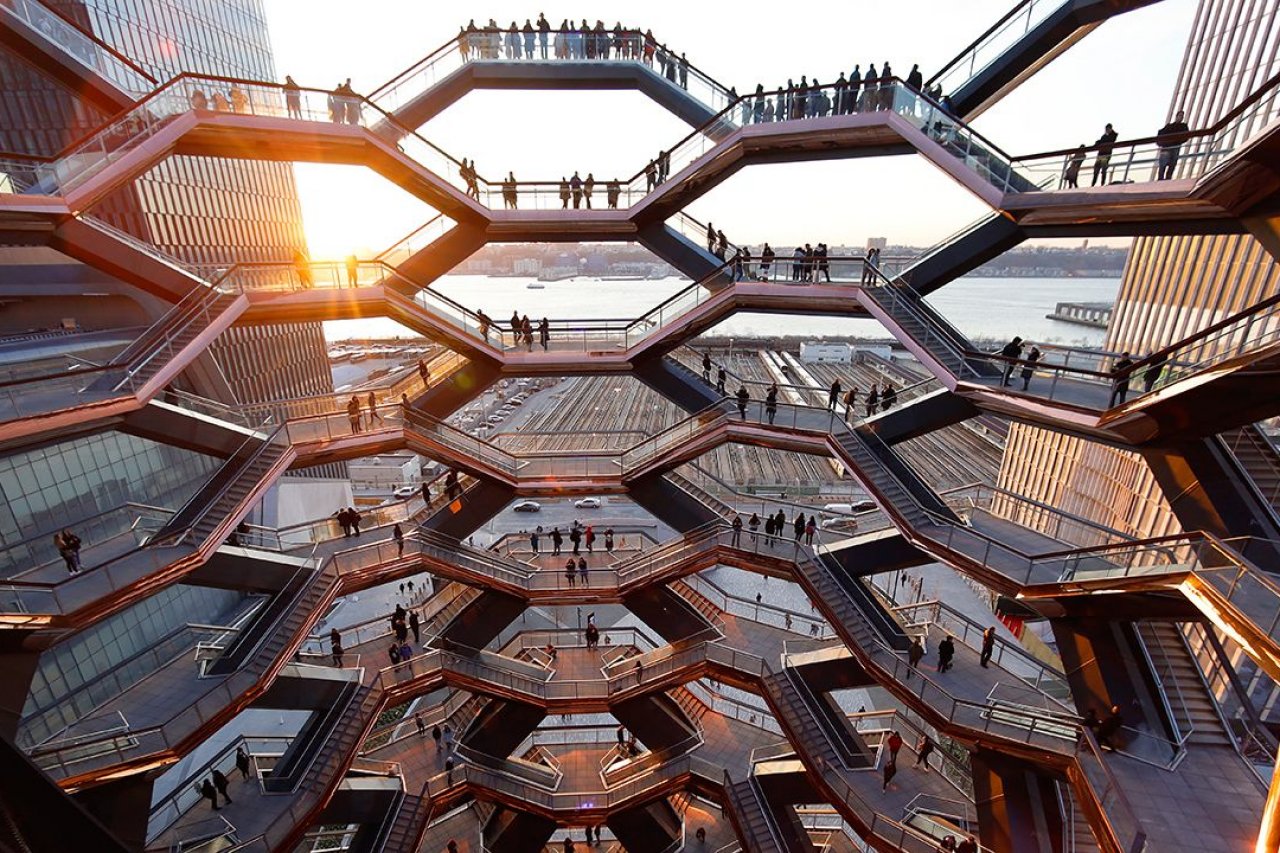 Wine Spectator's Tavern